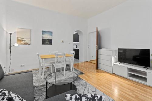 Modern Apartment close to Center - 2BR