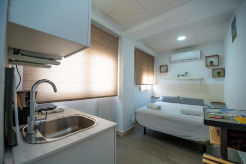 THE PHoTOGRAPHER ROOM