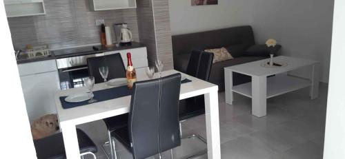Fotografie z fotogalerie ubytování Kampor Apartment 5 v destinaci Supetarska Draga