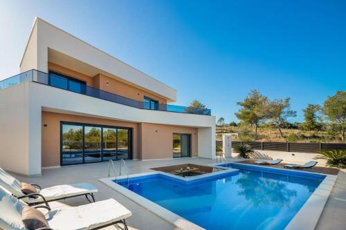 Villa Golden Ananas, 45 m2 headet pool, seaview