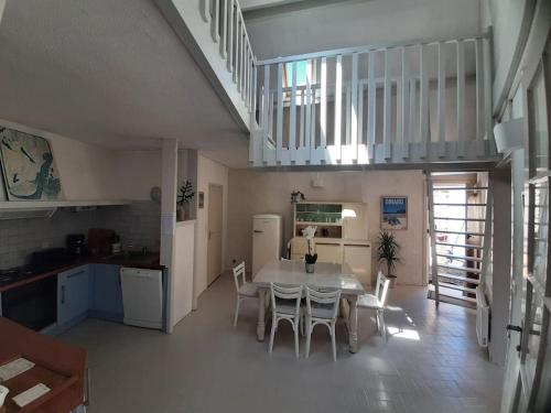 Photo de la galerie de l'établissement Maison de charme, plage a 300 m Dinard St Enogat, à Dinard