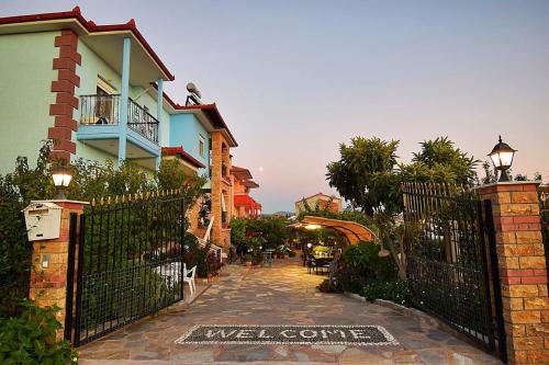 Billede fra billedgalleriet på Nikiti Spathies Resort - Ground Apartment at Nikiti Village i Nikiti