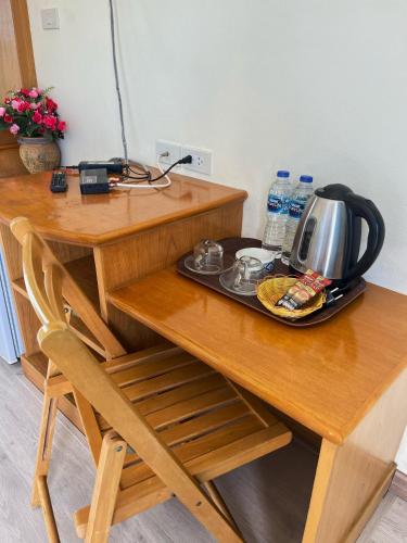 Facilități de preparat ceai și cafea la Pailin Hotel