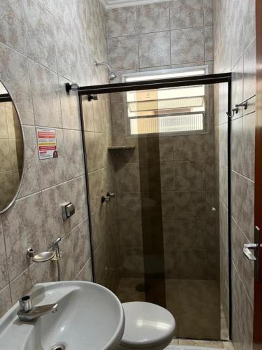 Hotel São Marcos Orlândia SPにあるバスルーム