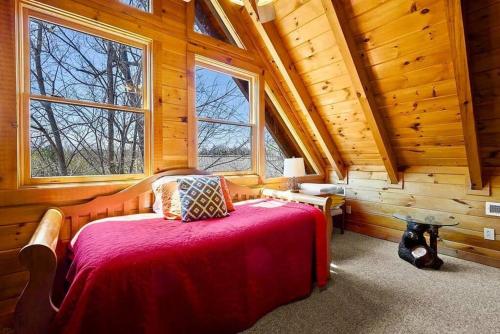 Φωτογραφία από το άλμπουμ του A Moment Inn Time σε Pigeon Forge