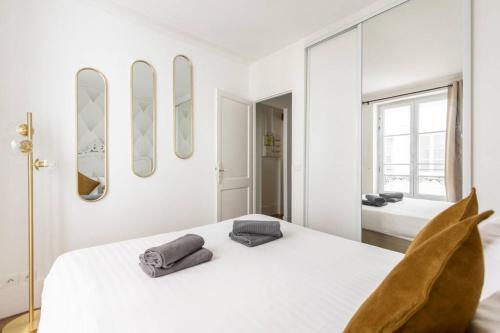 Легло или легла в стая в Appartement proche Champ de Mars - IV