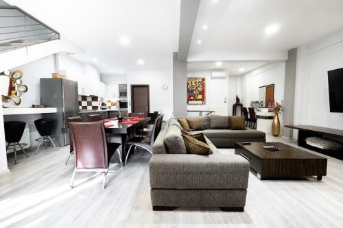 Super lux maisonette, 10 minutes from city center