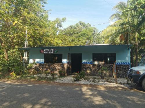 Avellanas Surf Hostel