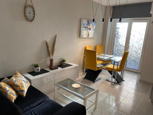 Casa Magdalena 2-bedroom apartament between the Los Locos and del Cura beaches
