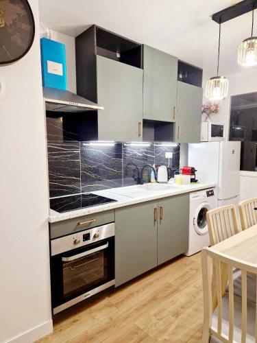 Photo de la galerie de l'établissement Appartement de 3 chambres, à Ivry-sur-Seine