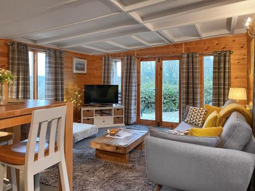 Peaceful Cabin Retreat - Uk46108