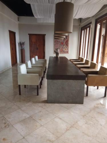 a room with aasteryasteryasteryasteryasteryasteryasteryasteryasteryasteryasteryastery at Villa Ultimo in Uluwatu