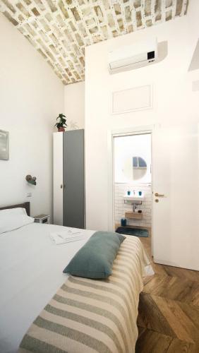 Vera Roma Suite&Apartment - Charming 3 bedroom apt - 20min walk from Colosseum