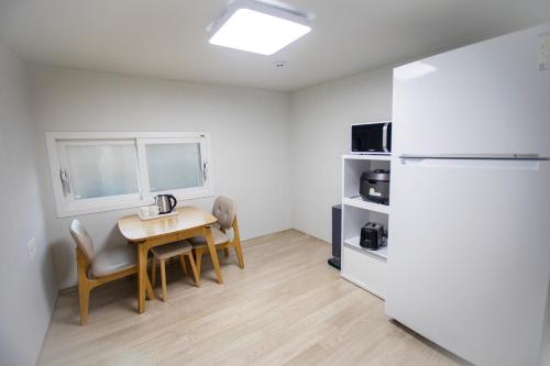 Кухня или кухненски бокс в Hospitable House