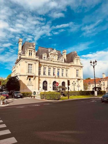 Photo de la galerie de l'établissement élégance à Neuilly : 5 min des Champs Elysées, à Neuilly-sur-Seine