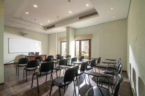 Konferenční prostory v ubytování Dhara Residence E2 Lodge Hotel