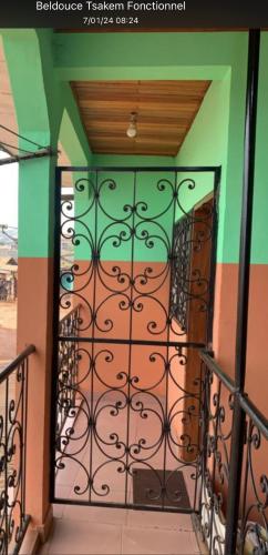 Imagen de la galería de Studio meublée 1 chambre Etoug ebe, en Yaoundé