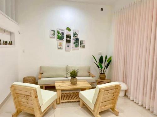 Χώρος καθιστικού στο LaLa Villa Hue