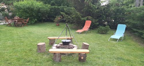 Taman di luar Bodzavirág Apartman