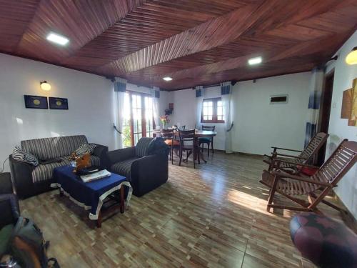 Posezení v ubytování B&B Nuwara eliya