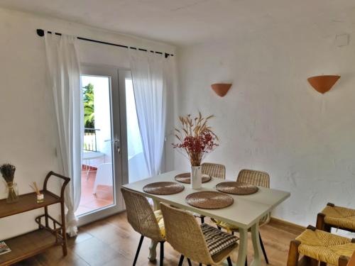 Imagen de la galería de Bungalow with seaviews in Moraira, en Teulada
