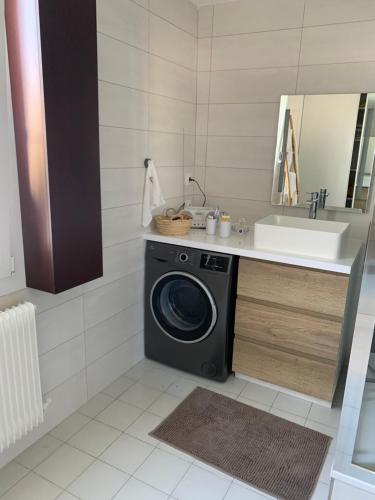 Fotografie z fotogalerie ubytování Appartement supérieur sur l 'étang climatisation parking v Sète