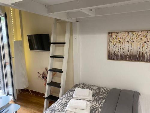Serenity Loft Retreat in Central Athens