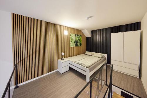 Block 96 Apartmentsにあるベッド