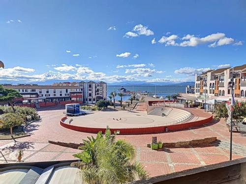 APPARTEMENT VUE LAC MARIN ET CANIGOU