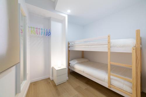 Postel nebo postele na pokoji v ubytování Trendy Homes Lepanto I, a 5 minutos de Puerta Purchena