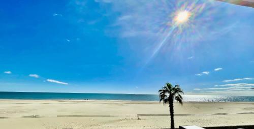Fotografia z galérie ubytovania Suite LUXUEUSE vue mer v destinácii Canet-en-Roussillon