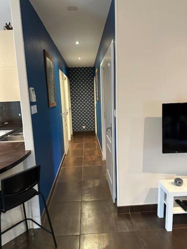 Μια τηλεόραση ή/και κέντρο ψυχαγωγίας στο Comme à la maison…