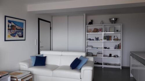 Photo de la galerie de l'établissement Appartement en Corse avec vue imprenable sur le golfe d'Ajaccio, à Pietrosella