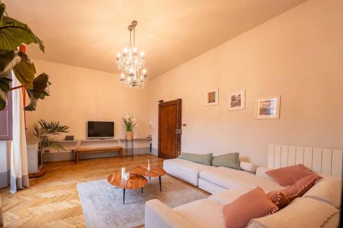 Gallery image of [Riverview Apt] Private Parking in Pescia