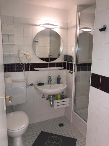 Ένα μπάνιο στο Ferienwohnung Seeblick Hahnenklee