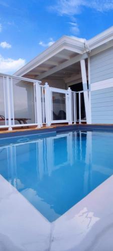 Der Swimmingpool an oder in der Nähe von Villa MauCa