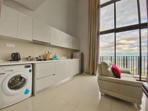 Kjøkken eller kjøkkenkrok på I- City @ Duplex Luxury Room