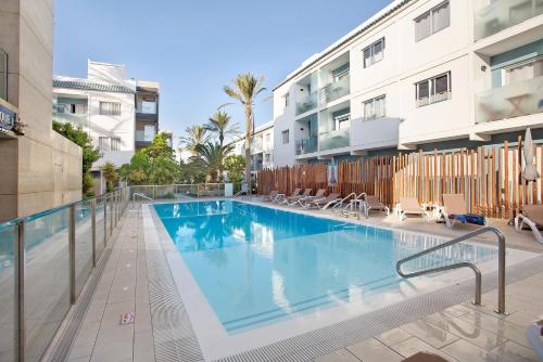 Bristol Lagoon Retreat