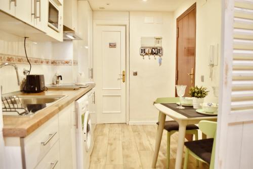 Estudio con encanto en el casco antiguo de Valencia