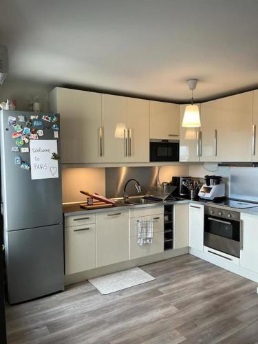 Gallery image of Big duplex 15 min from Paris city center - Metro station Line 5 in Bobigny