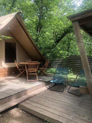 Cabane Camping La Châtaigneraie