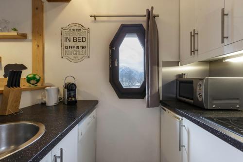 Les Marmottes En Chaussettes Central Chamonix & Balcony- Happy Rentals