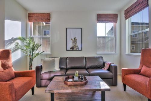 Gallery image of San Jose 2br townhouse w patio nr newhall park SFO-1512 in San Jose