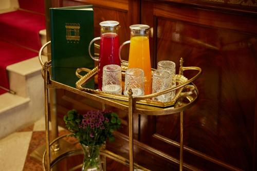 a tray filled with different types of glass at Duodo Palace in Venice