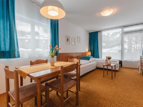 Apartment Alpenpanorama by Interhome