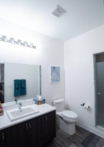 Gallery image of Flipped House - entire 2 BR townhouse near wonderland in Vaughan