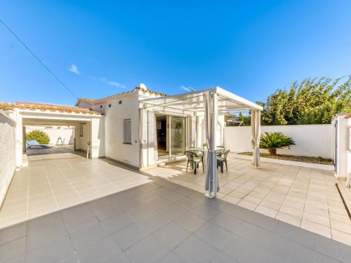 Holiday Home Petitbon by Interhome