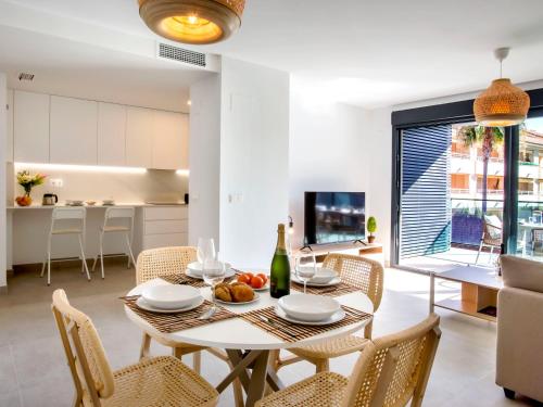 Apartment Golden Ray Sun by Interhome