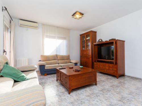 Televisyen dan/atau pusat hiburan di Holiday Home Wunder Haus by Interhome