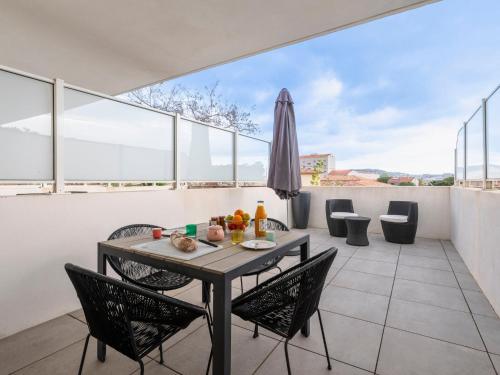 Apartment La Boétie A04 by Interhome